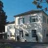 Oriel Hotel